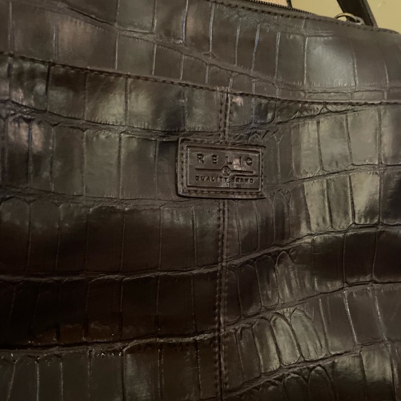 Relic Womens Shoulder Bag Black Crocodile Embossed Adjustable Strap Snap S - Picture 11 of 12